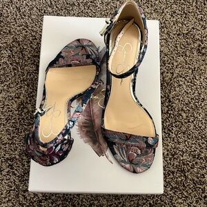 Jessica Simpson 7M blue 02 MONRAE